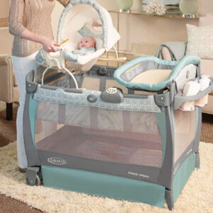Graco（グレコ） Pack’n Play Playard with Cuddle Cove Rocking SeatWinslet